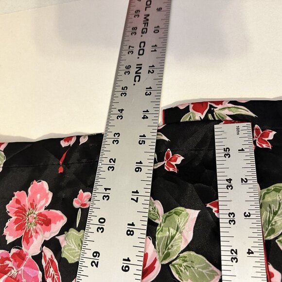 Adonna Womens Black and Red Floral Lightweight Robe Size Medium - Picture 11 of 11